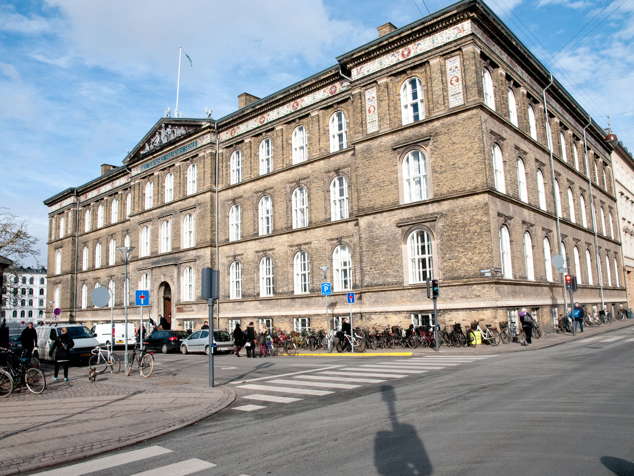 Det Internationale Gymnasium's facade