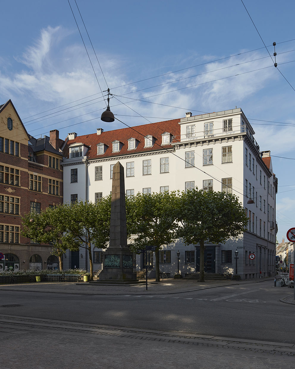 Jesper Buch Iværksætterakademi's facade lokaliseret på Bispetorvet